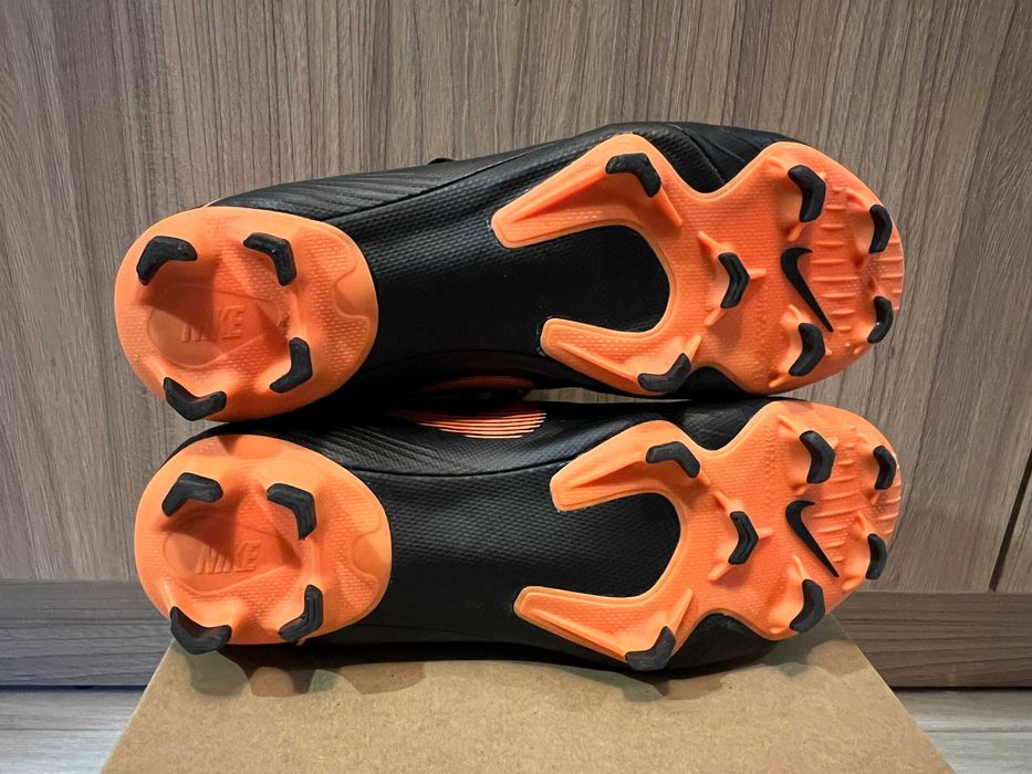 nike mercurial vapor 12 pro ACC бутонки ,калеври ,футболни обувки 40