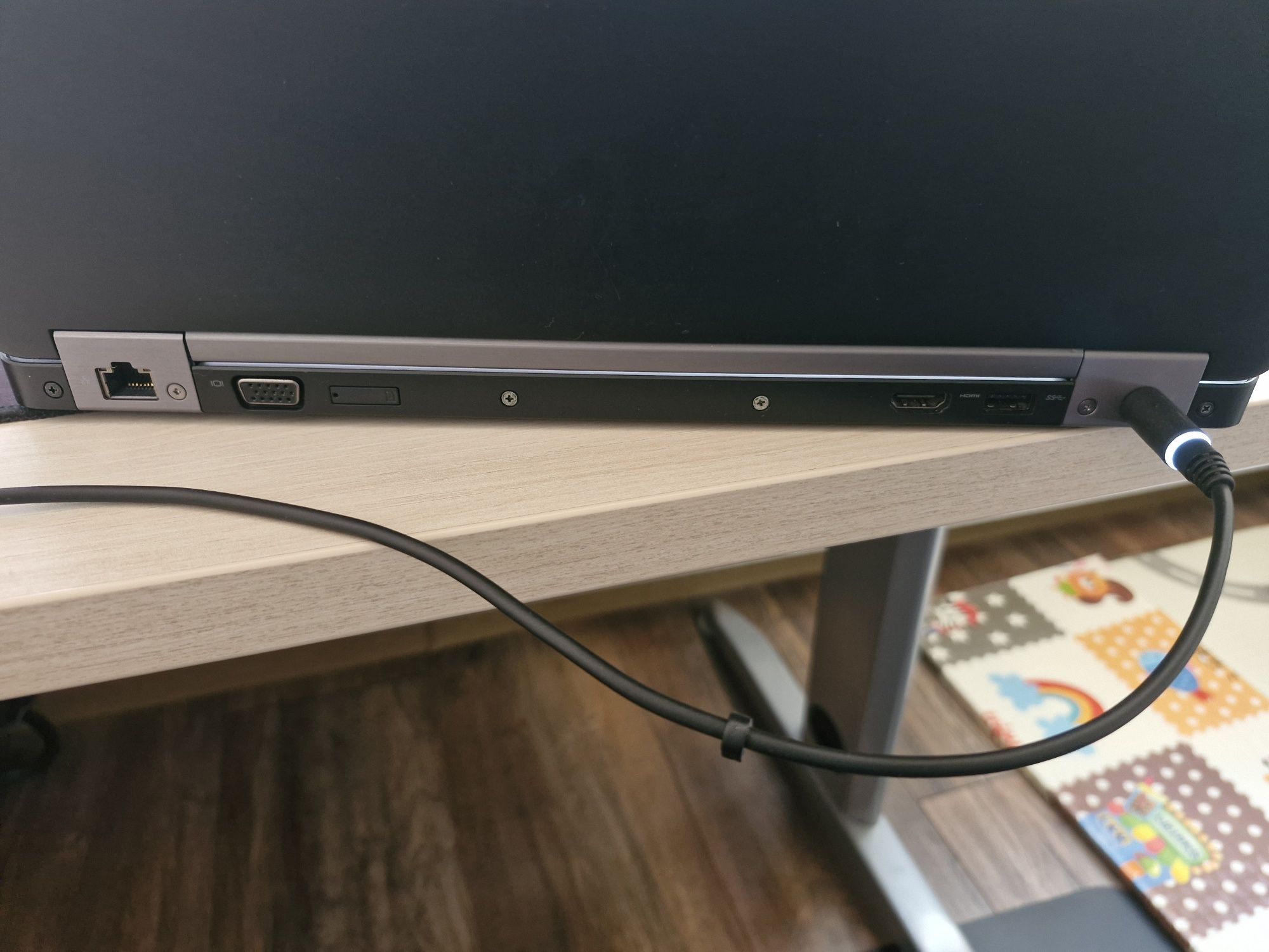 Продавам Dell Latitude E5470