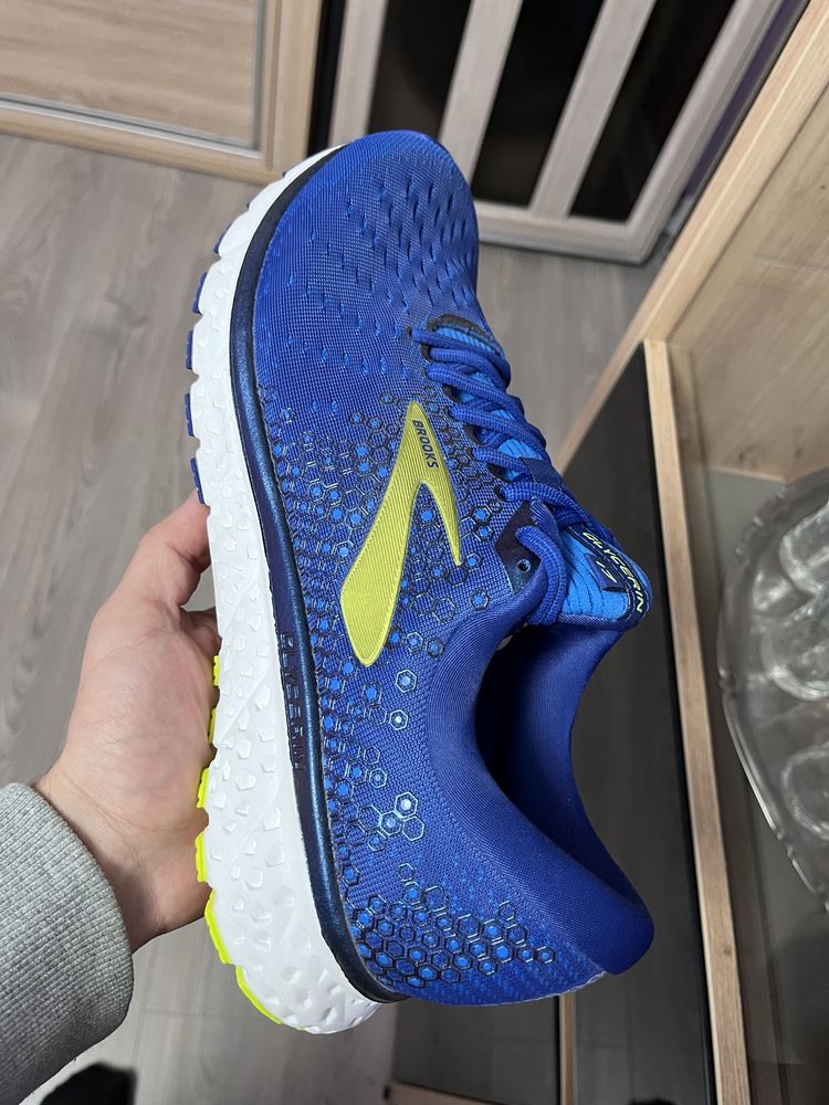 Adidași brooks Glicerin 17 nr46,5