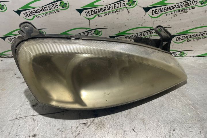 Far dreapta Opel Corsa C