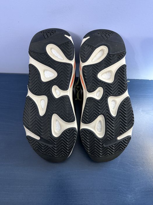 Adidas Yeezy 700 Wave Runner