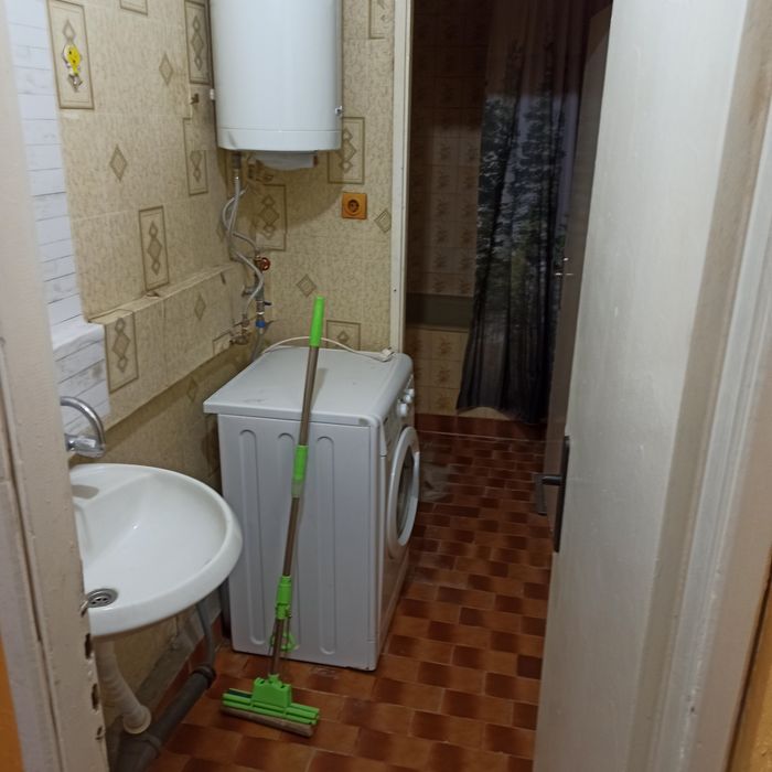 Дава се под наем Тристаен апартамент в Пловдив, Коматевски възел - 92 кв.м за 433.5 € - Снимка #8