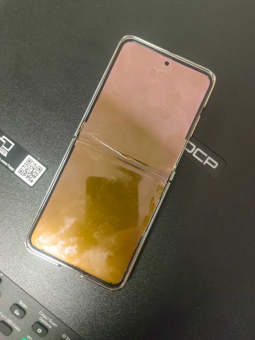 Huawei p50 pocket за части.