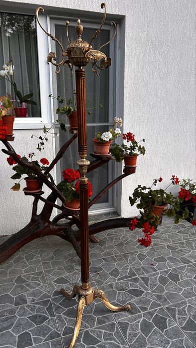 Cuier din bronz masiv