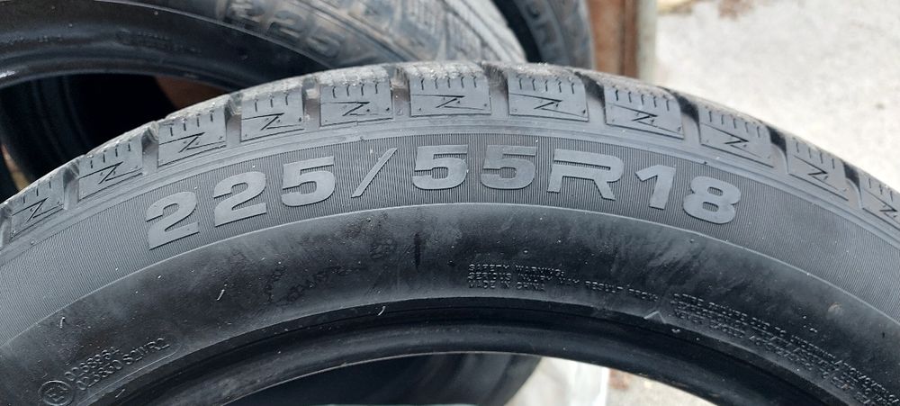 Зимни Гуми 4бр. 225/55/18 MOMO