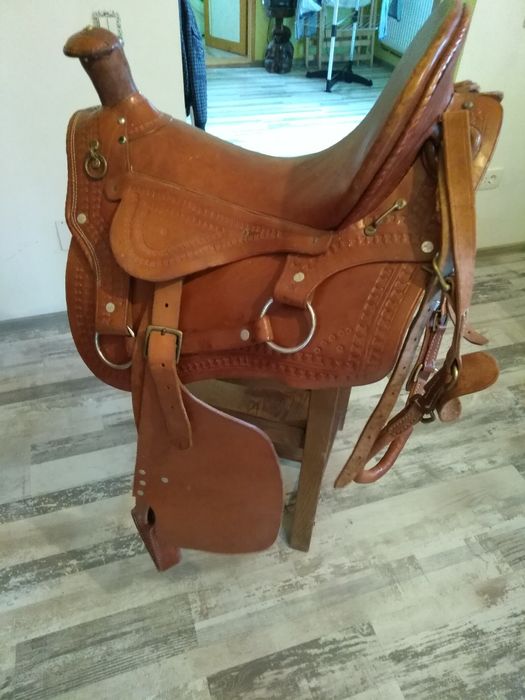 Șa de călărie Western Nou