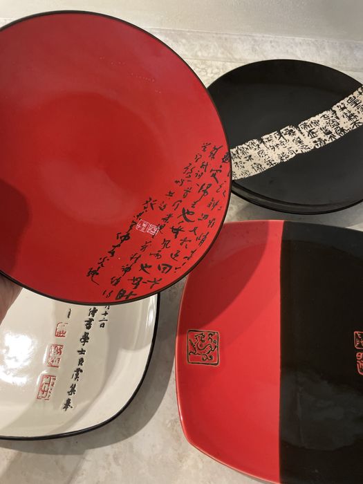 Тарелки продам