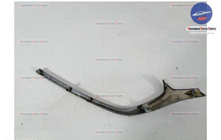 Орнамент Дясна Предна / Ornament Dqsna Predna оригинален Mazda 3 BM [ф