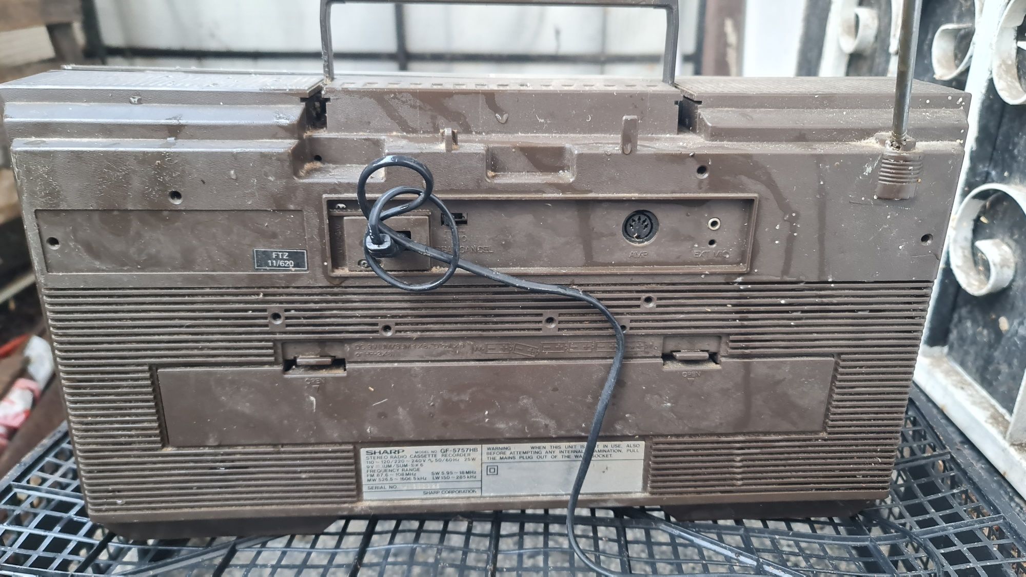 Ретро касетофон  Sharp GF-5757hb
