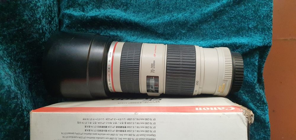 Объектив Canon EF 70-200 mm