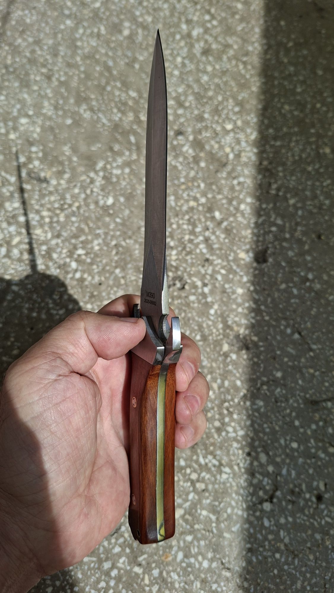 Cuțit vânătoare cu dublu tăiș – oțel M390 – 25,5 cm