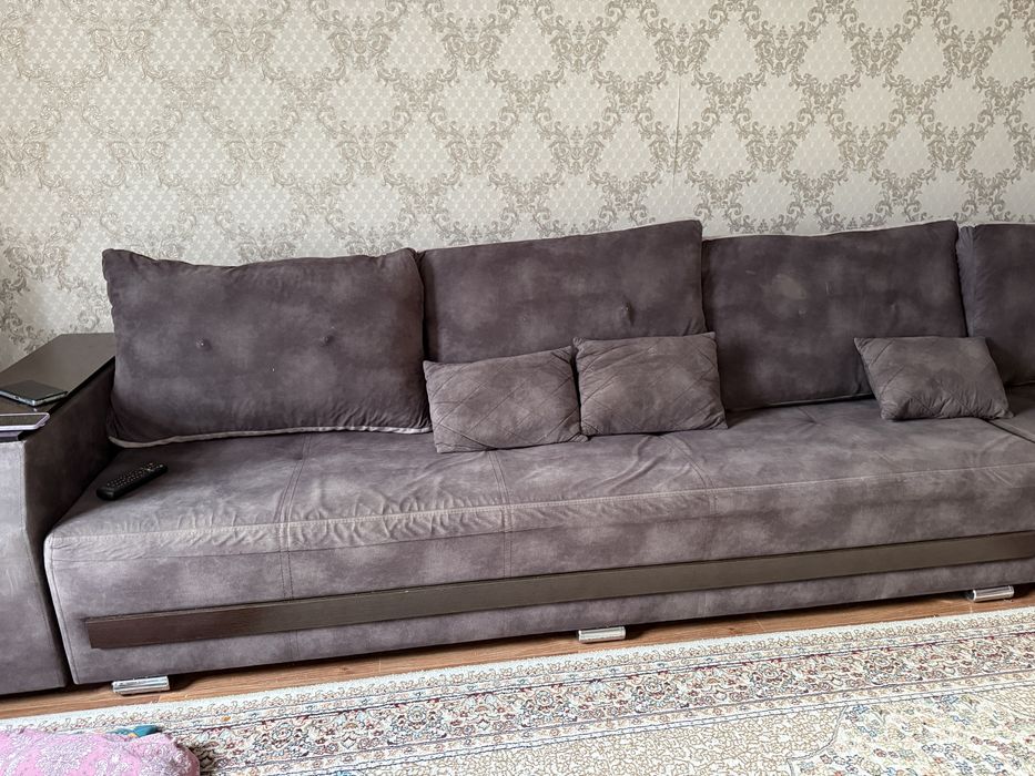 Продается диван срочно