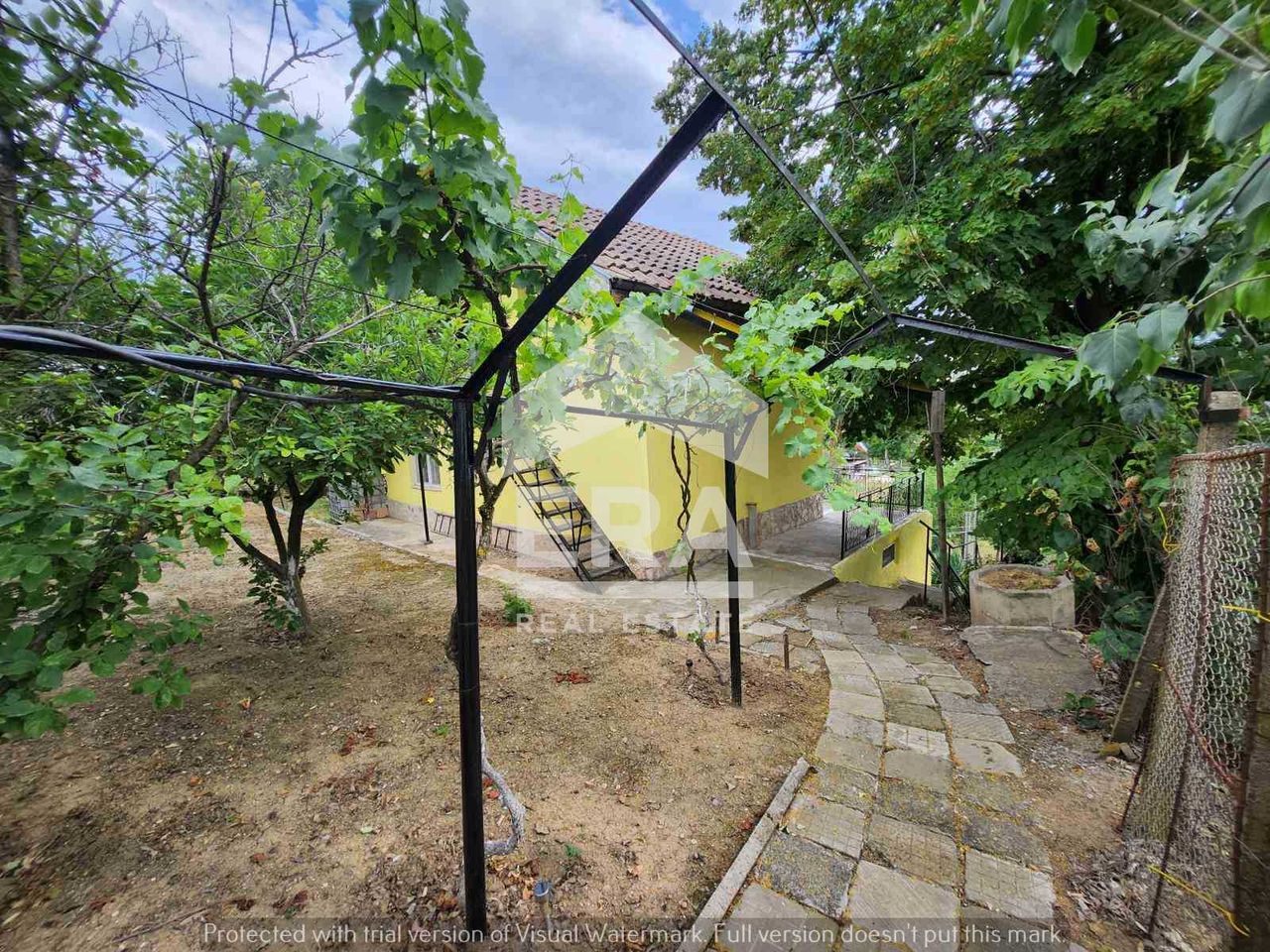 Продава се Къща в Русе, Център - 76 кв.м за 841 €/кв.м - Снимка #14