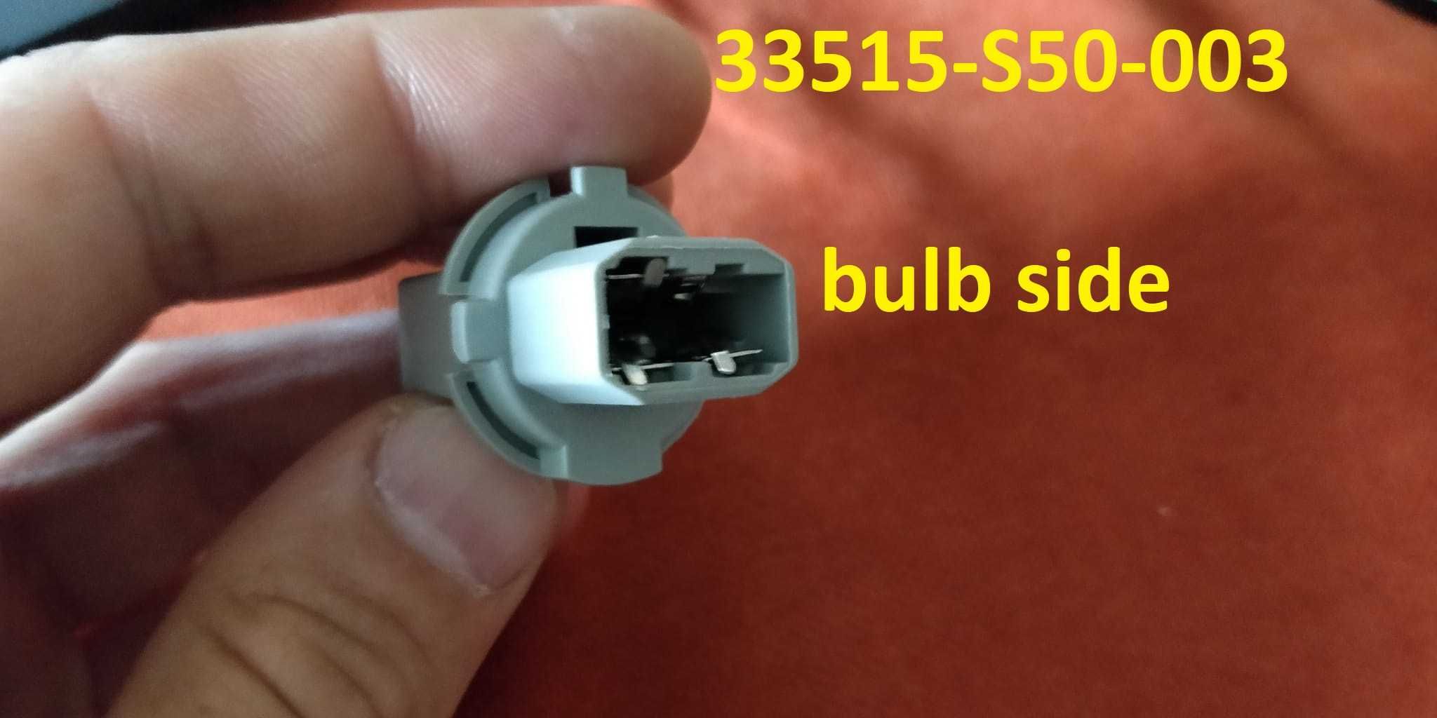 Soclu socket bulb montura dulie bec far lampa tripla stop spate Honda