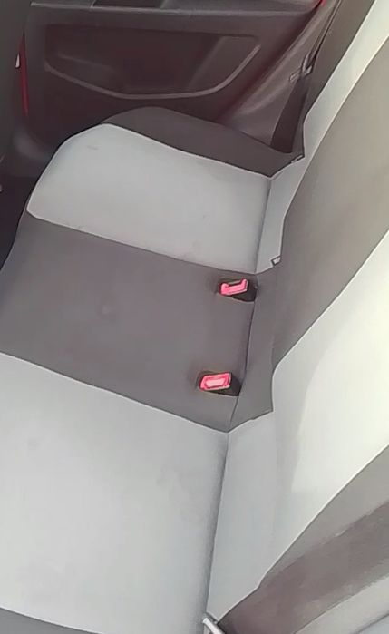 Servicii curatenie canapele, saltele, covoare, tapiterii