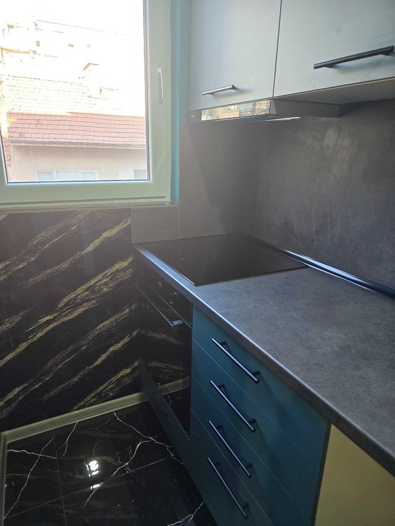 Продава се Тристаен апартамент в Монтана, Идеален център - 92 кв.м за 1552 €/кв.м - Снимка #3