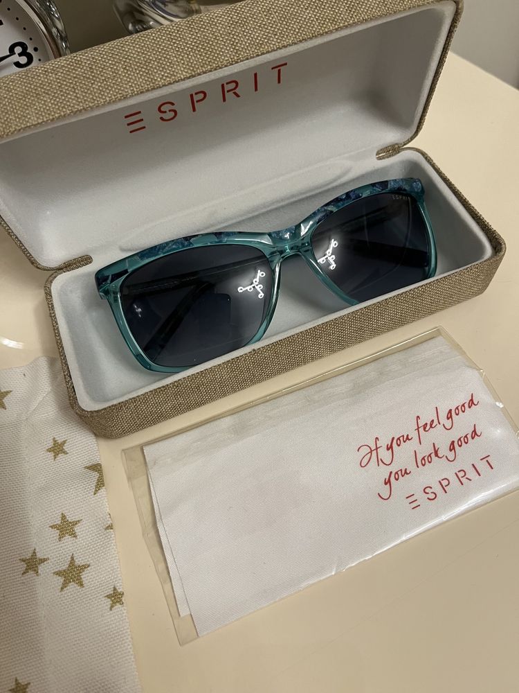 Нови дамски очила Liu Jo, Esprit u Elegance
