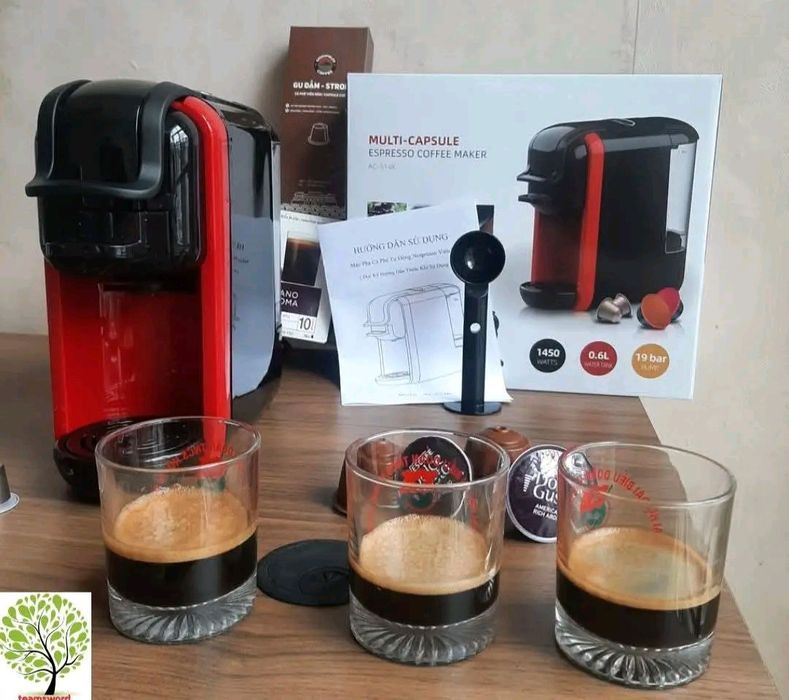 Кафемашина 8 в 1  - 19 бара всички капсули и мляно кафе