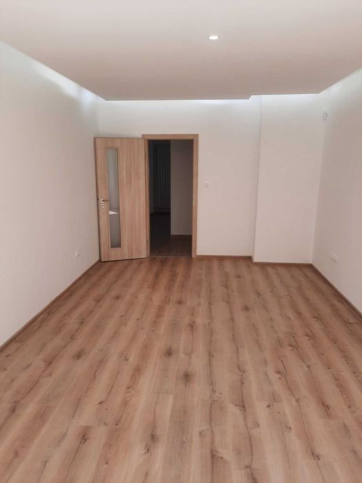 Продава се Тристаен апартамент в София, Люлин 6 - 90 кв.м за 1112 €/кв.м - Снимка #4