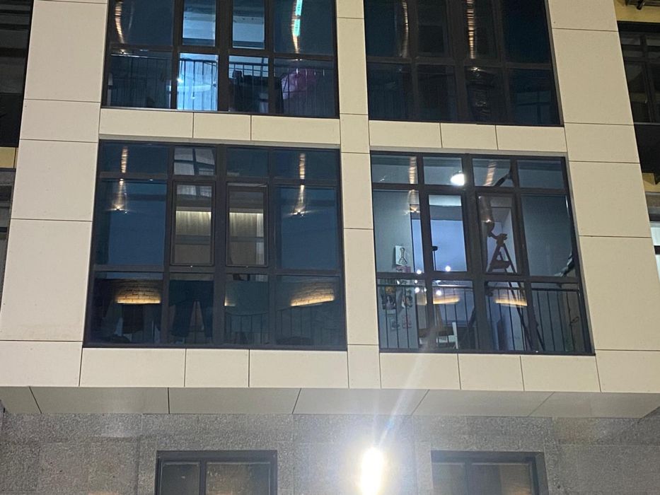 Пластиковые окна и витраж