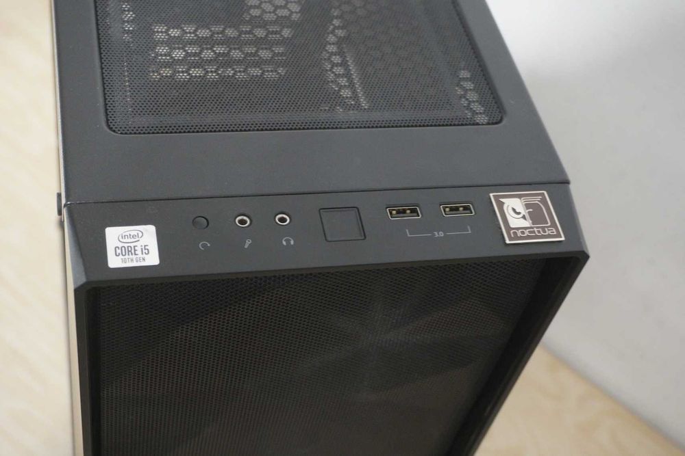 Компютърна кутия Fractal Design Meshify / Вкл ДДС