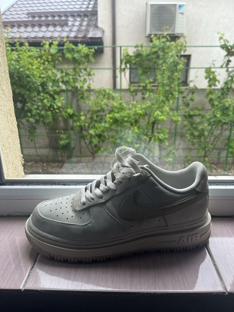 Air force 1 luxe 450lei negociabil