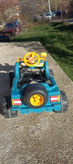 Детска количка с педали