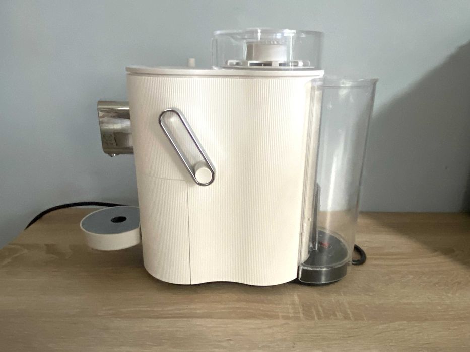 Kафемашина с капсули Coffee B by Cafe Royal