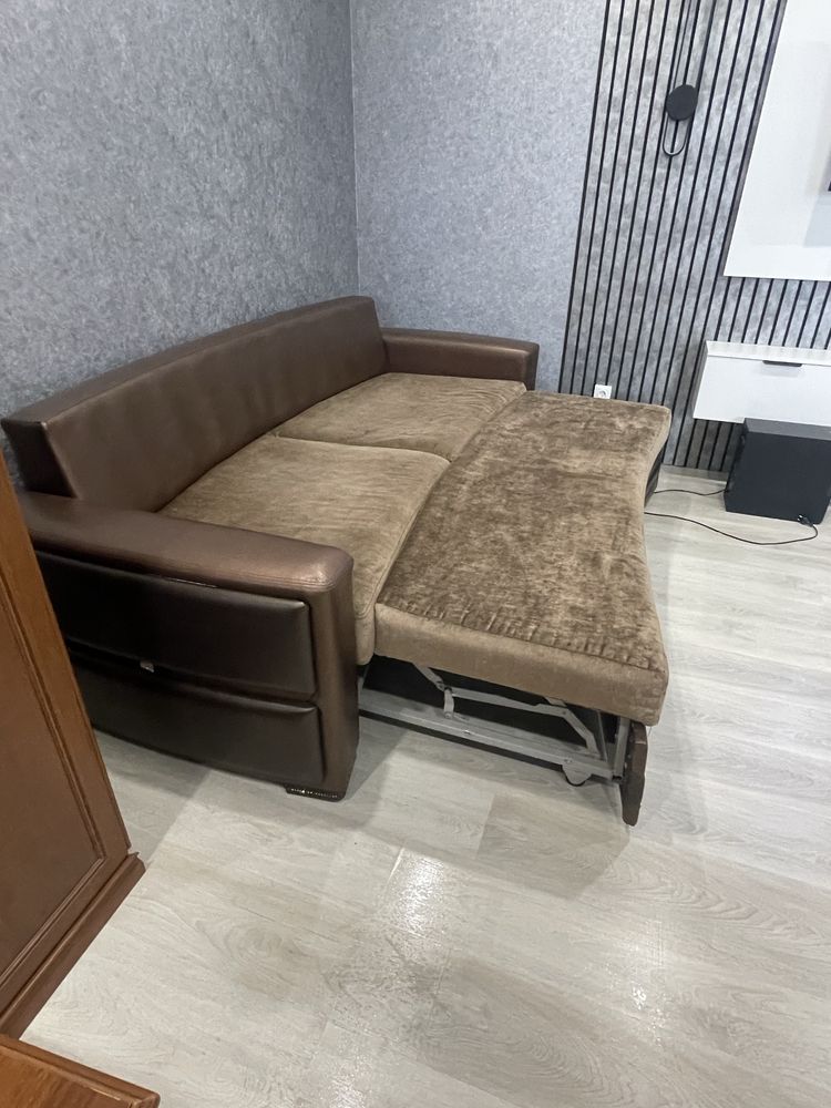 Продам диван в отличном состоянии