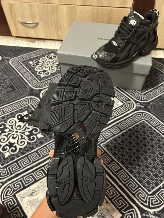 Balenciaga Runner negri