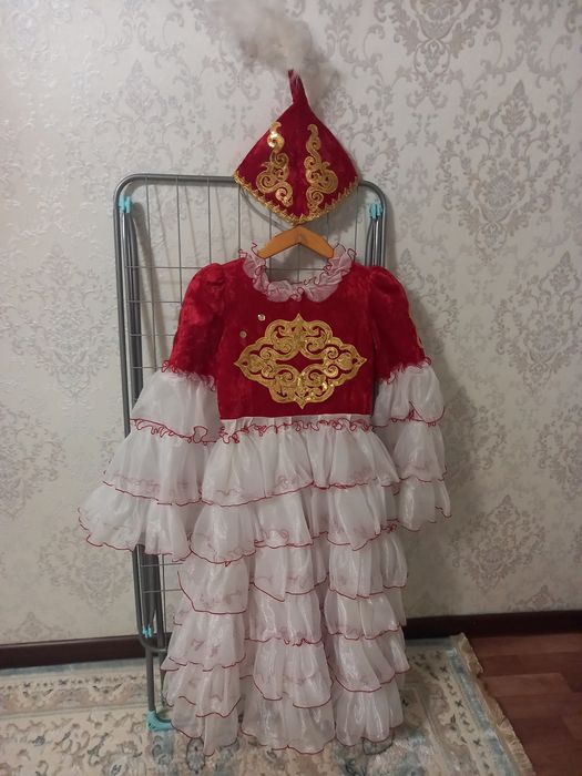 Продам казахское национальное платье на девочку от 8 до 11 лет.новое