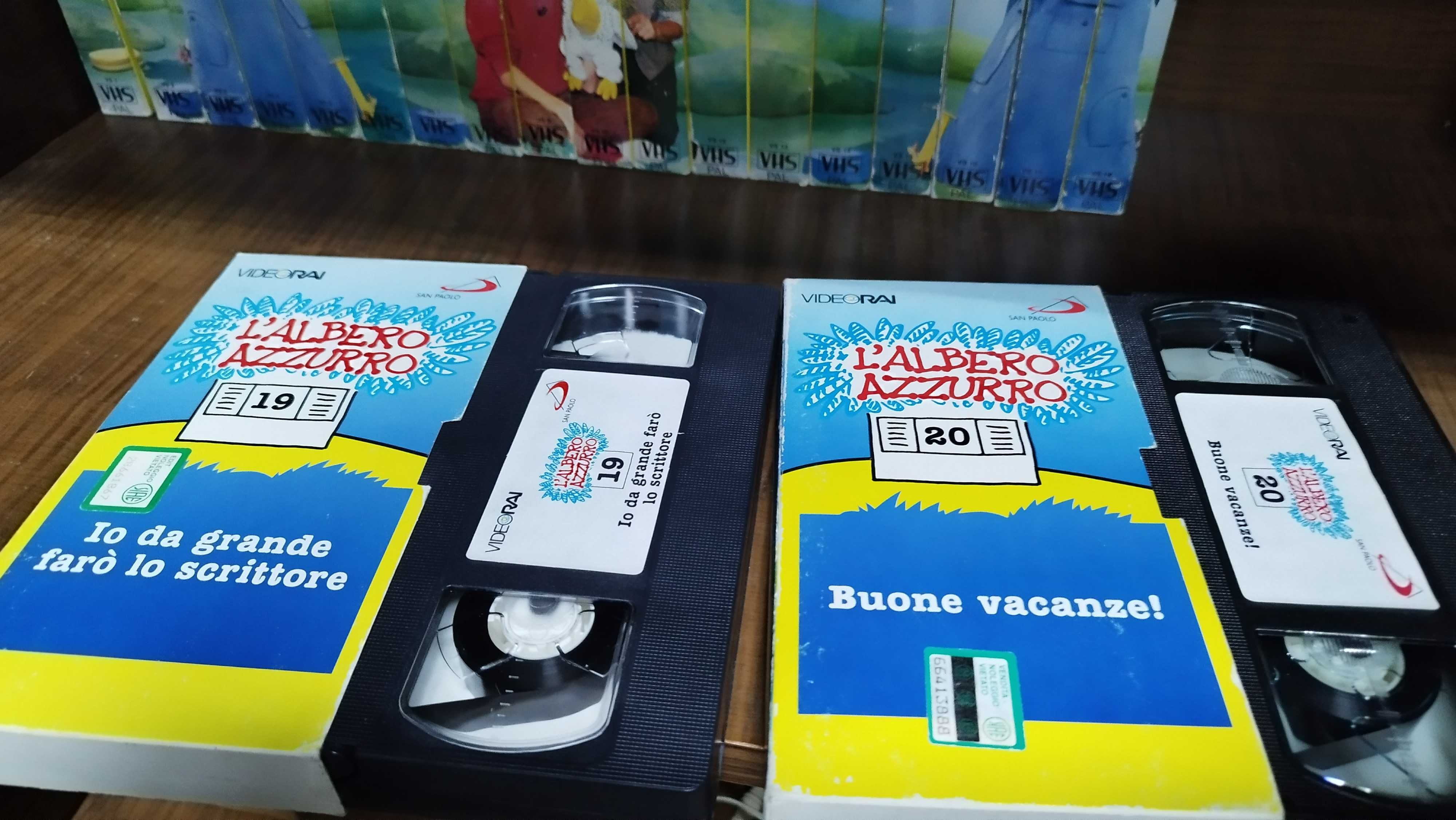 Детски филми 20 бр. на vhs видеокасети l'albero azzurro -синьото дърво