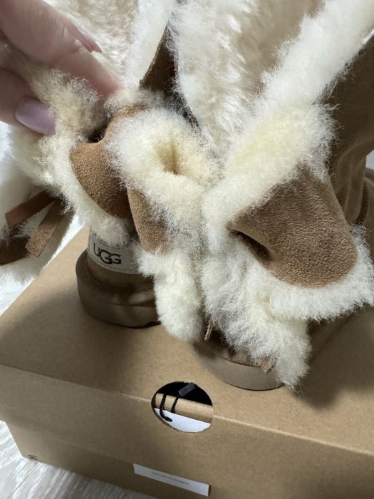 UGG dama model deosebit