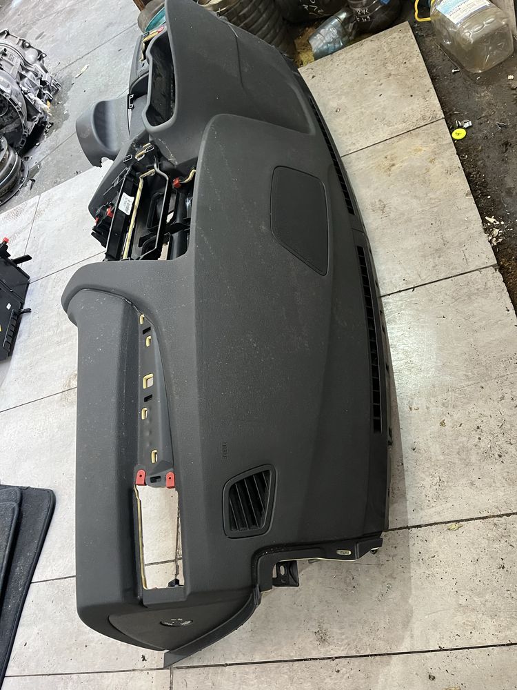 Арматурно табло бмв х3 ф25 ( armaturno tablo bmw x3 f25 )