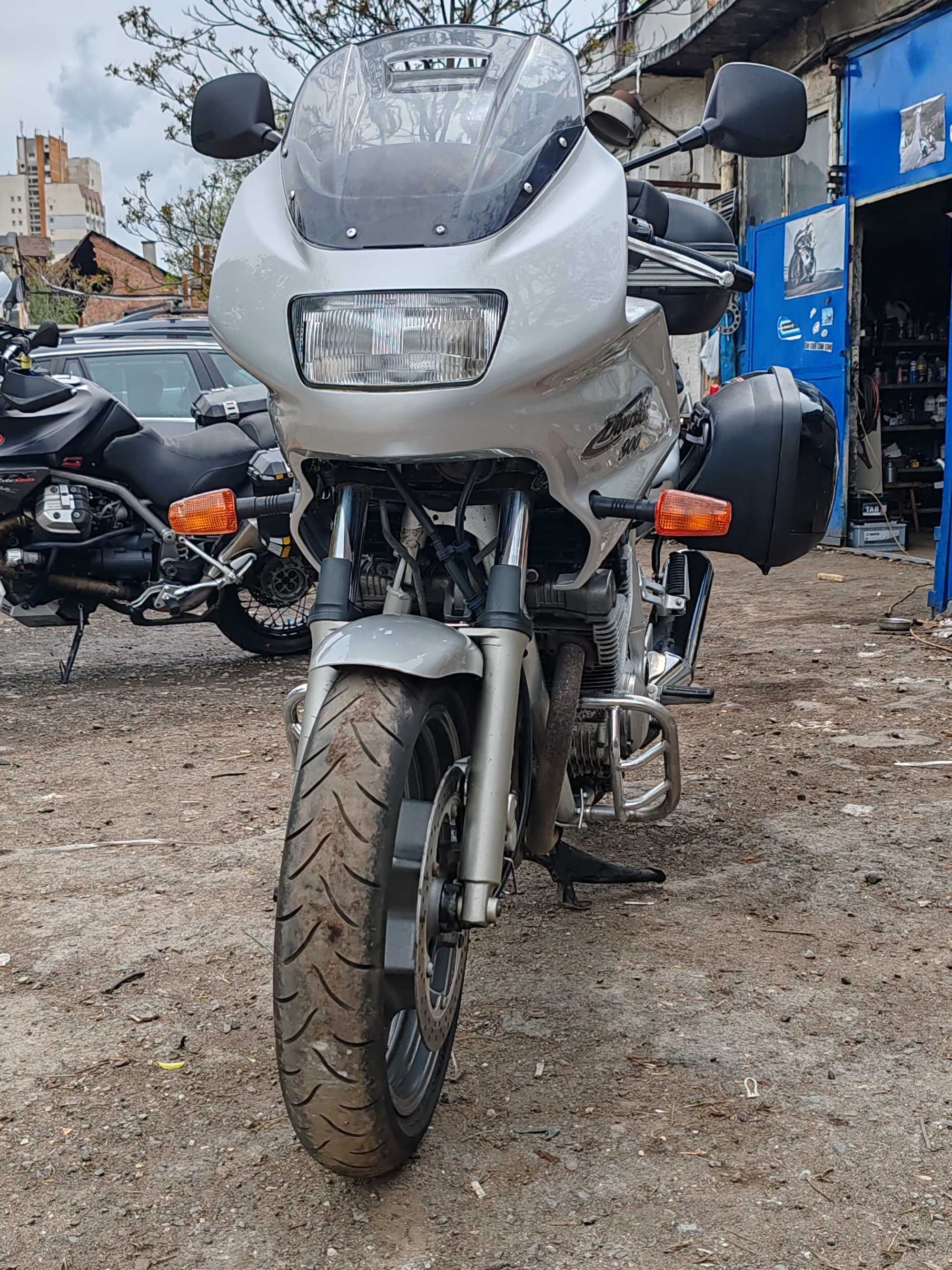 Yamaha XJ Diversion 900S