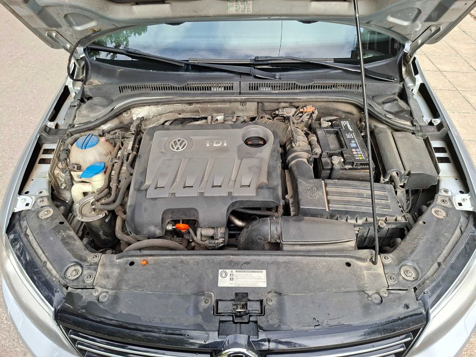 Vw Jetta 6; 2.0 дизел; 140 к.с.
