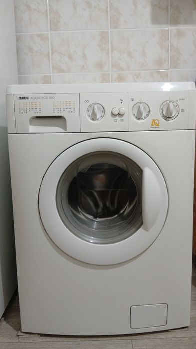 Продаётся стиральная машина в рабочем состояние