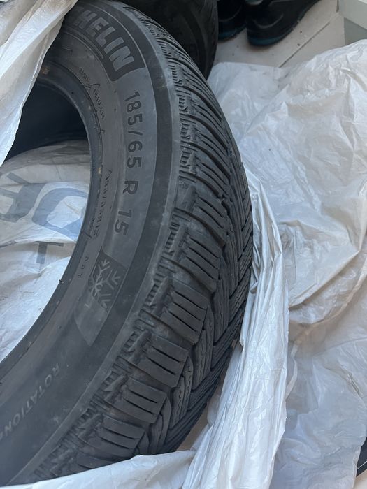 Vand 4 Anvelope de iarna Michelin