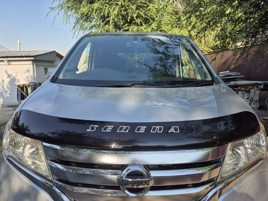 Продам мухобойку Ниссан Серена с25