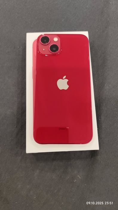 iPhone 13 128 red