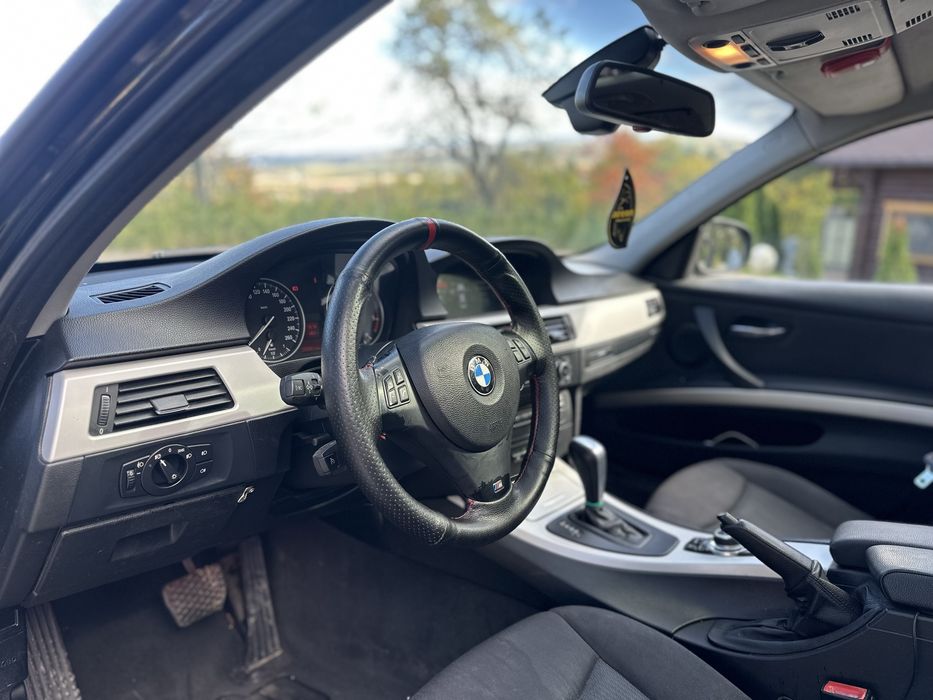 BMW 320D E91 LCI • Navi Mare• Automată • panoramic • stare foarte Bună