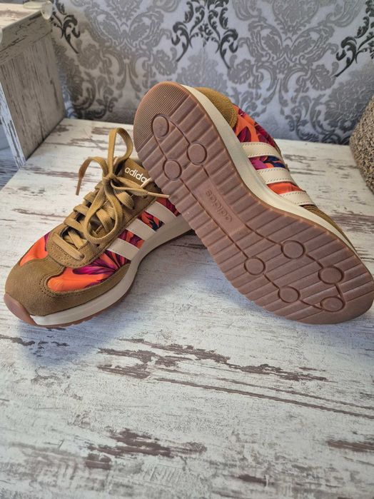 Оригинални маратонки Адидас