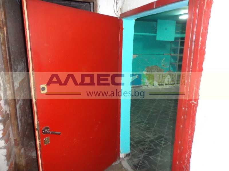 Дава се под наем Склад в София, Център - 17 кв.м за 173.4 € - Снимка #4