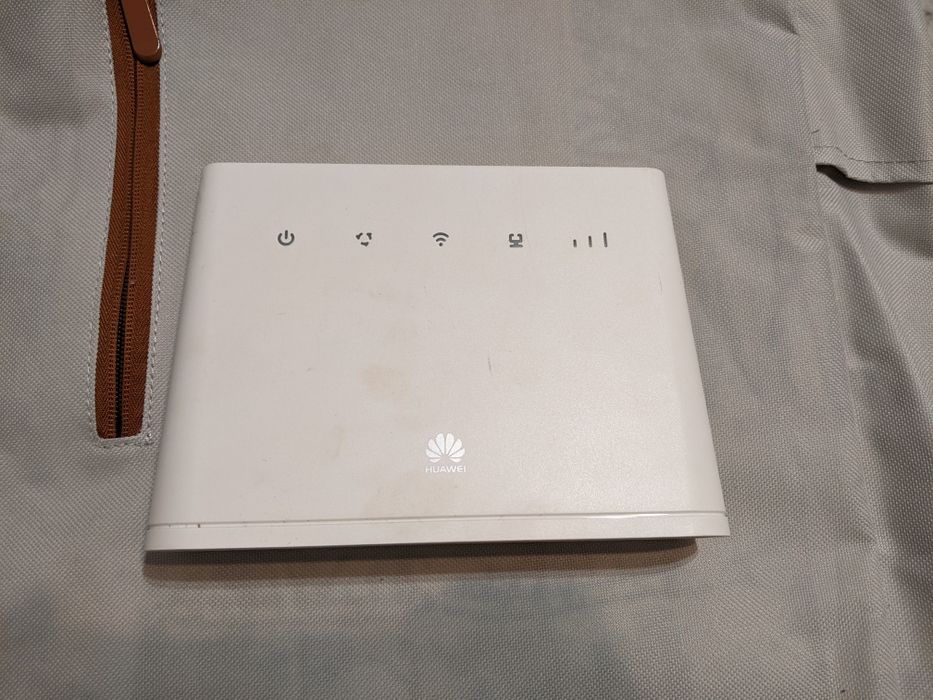 Router WiFi, Huawei, 4G, B311-221, 150 Mbps, Alb