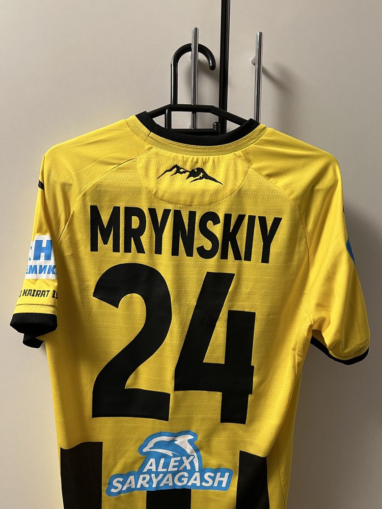 Продаю форму кайрата от игрока Мрынского