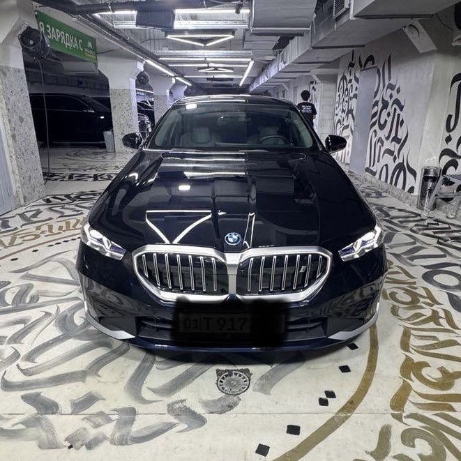 BMW i5 35L eDRIVE  2024