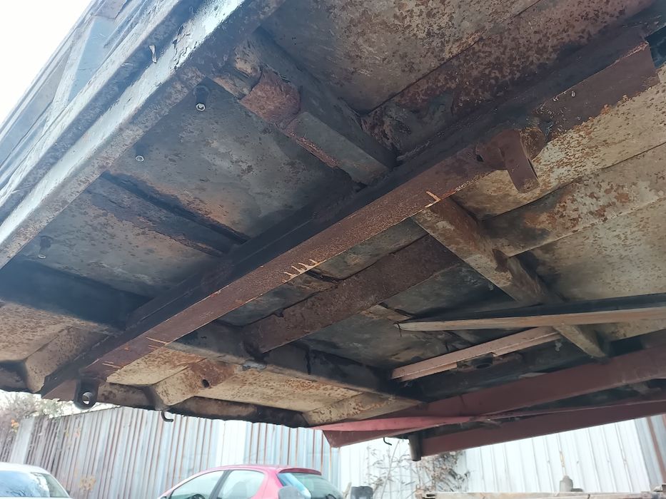 Самосвална уредба iveco, самосвален кош ивеко