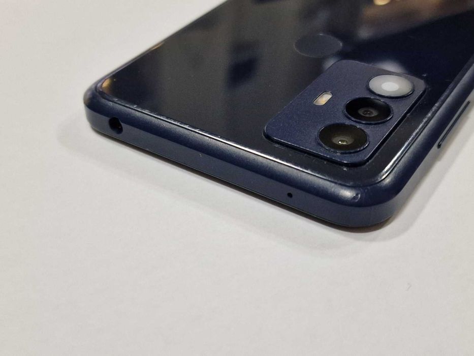 TCL 305 32GB 2GB RAM Dual