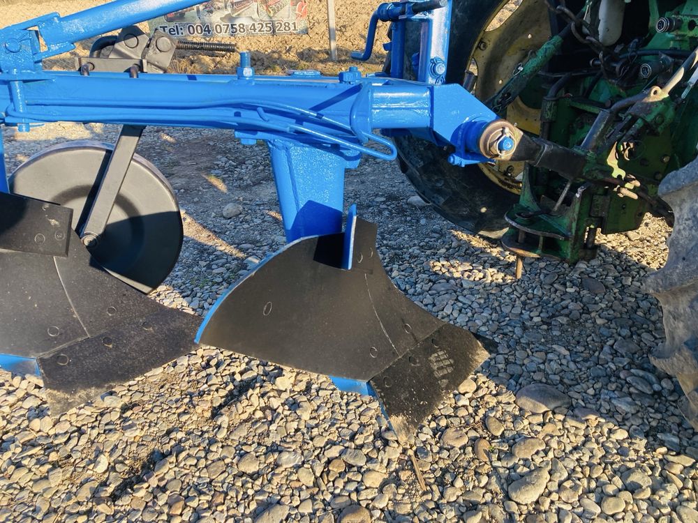 Plug cu 2 capuri, trupite, cormane, brazdare Agromet cu roata Polonia