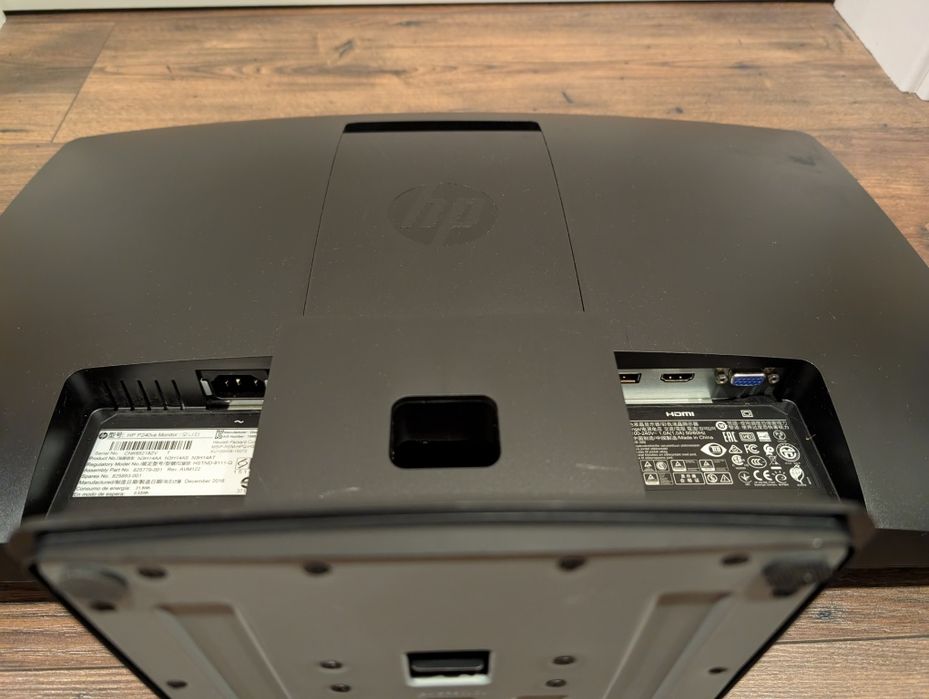 Monitor HP 24 INCH ieftin și bun